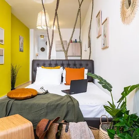 Appartement Erato “wrapped In Myrtle And Roses” Thessalonique